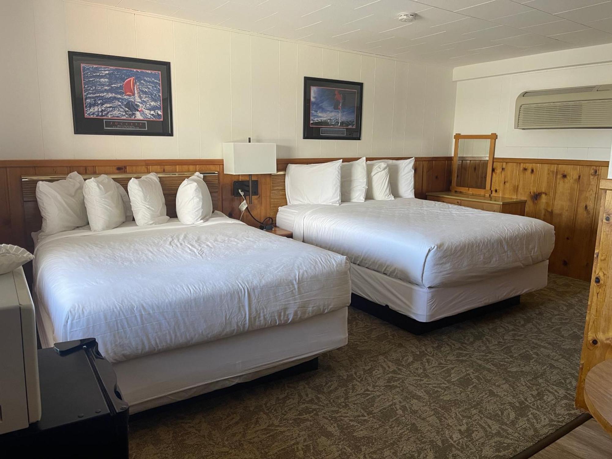 Saddle & Surrey Motel Estes Park Room photo